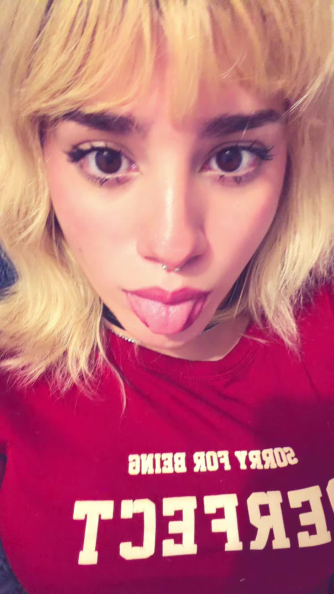 @moonsharkk