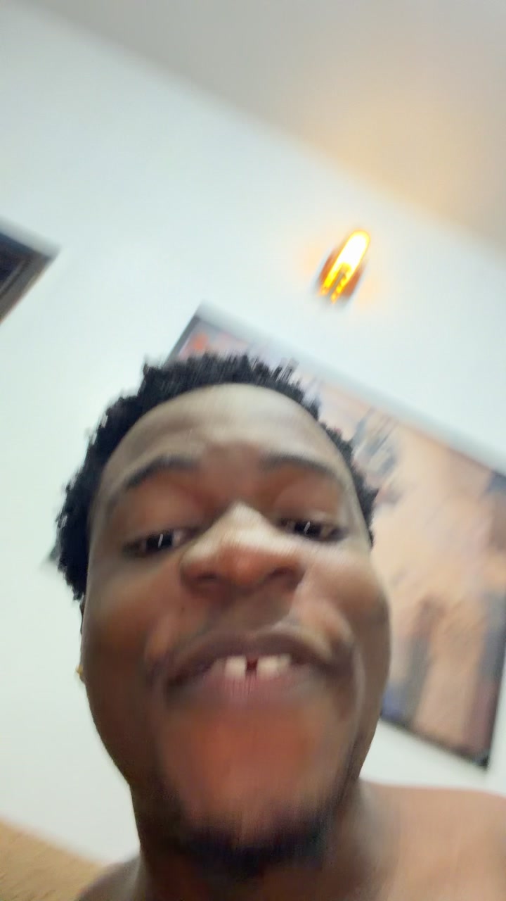 @Lookat_maro