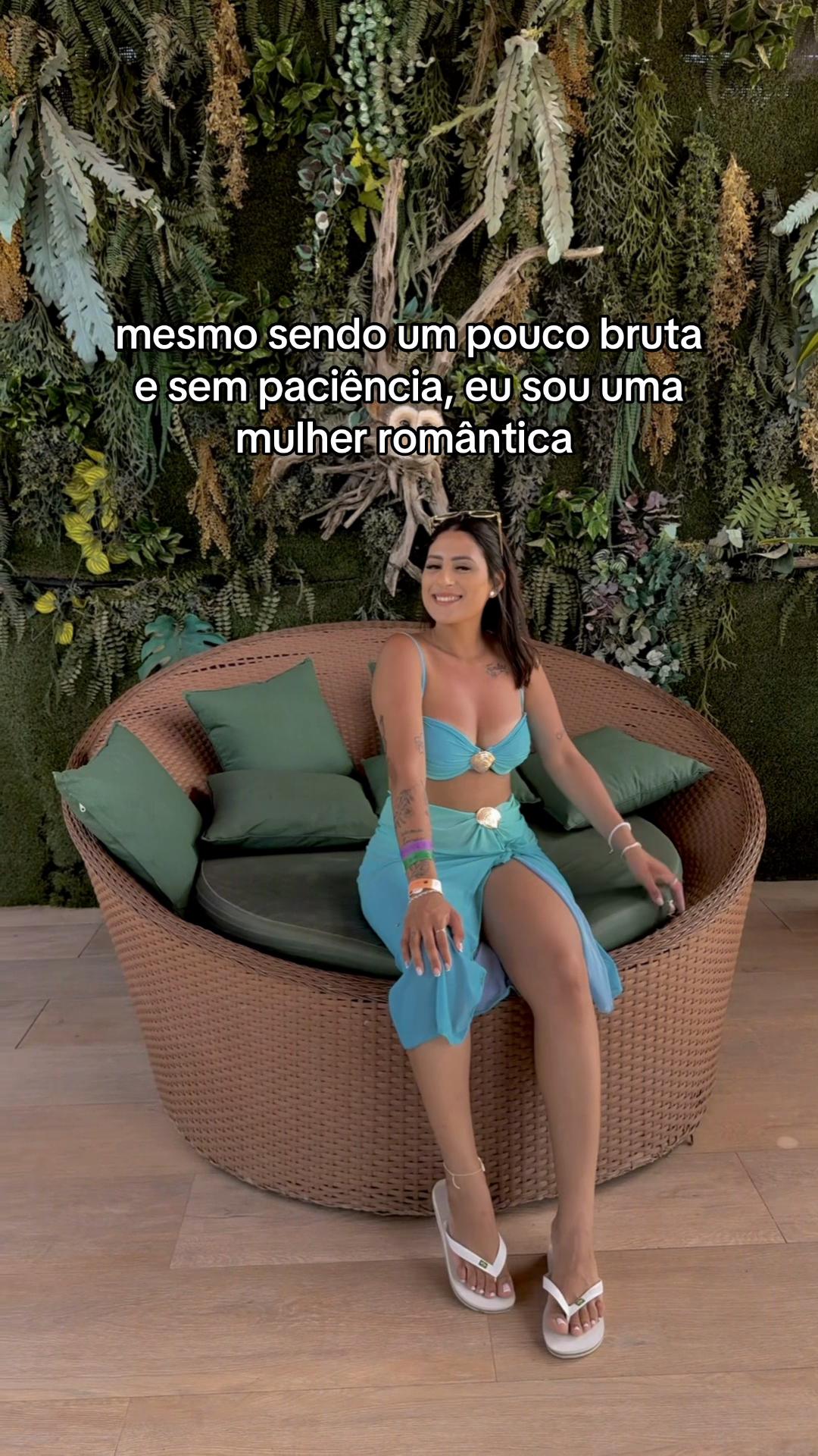 @nicoly_fonttinelly