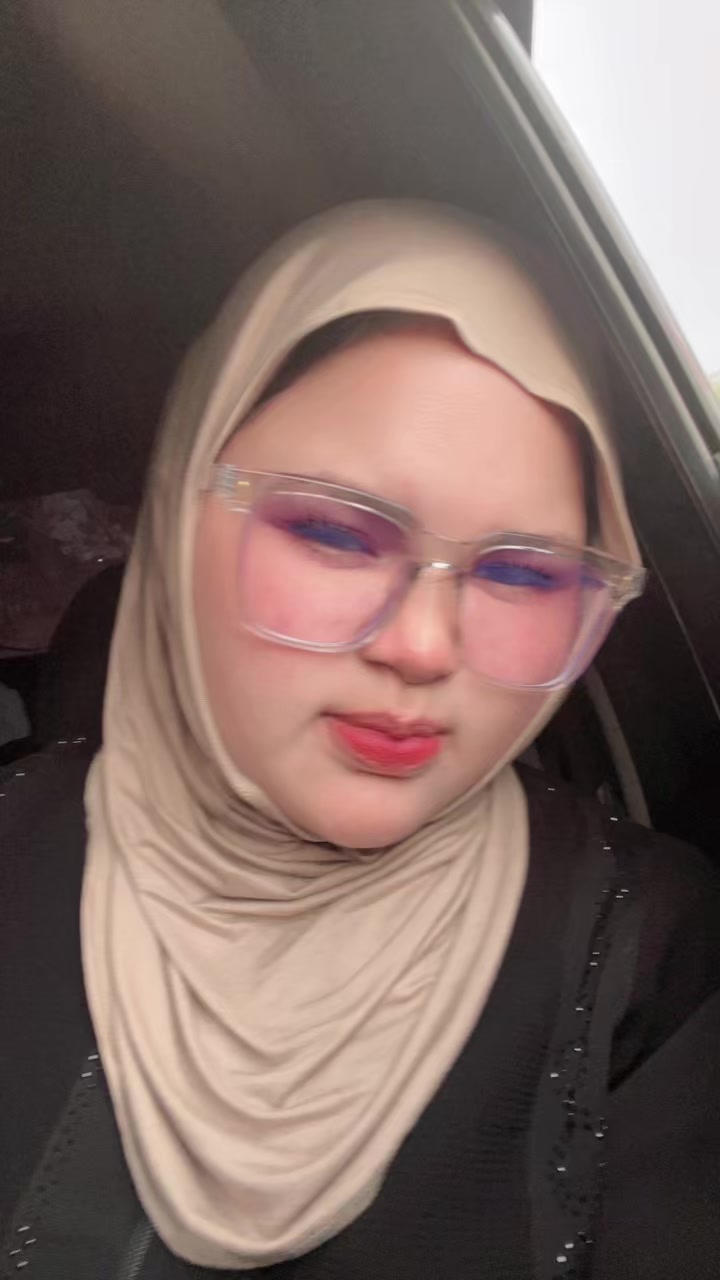 @Nisaa18