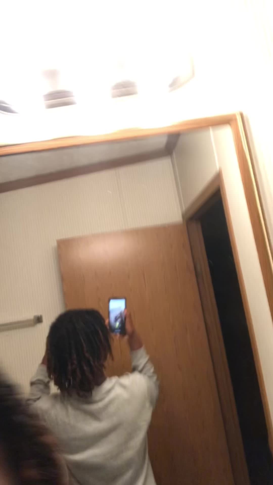 @_niyalatrice