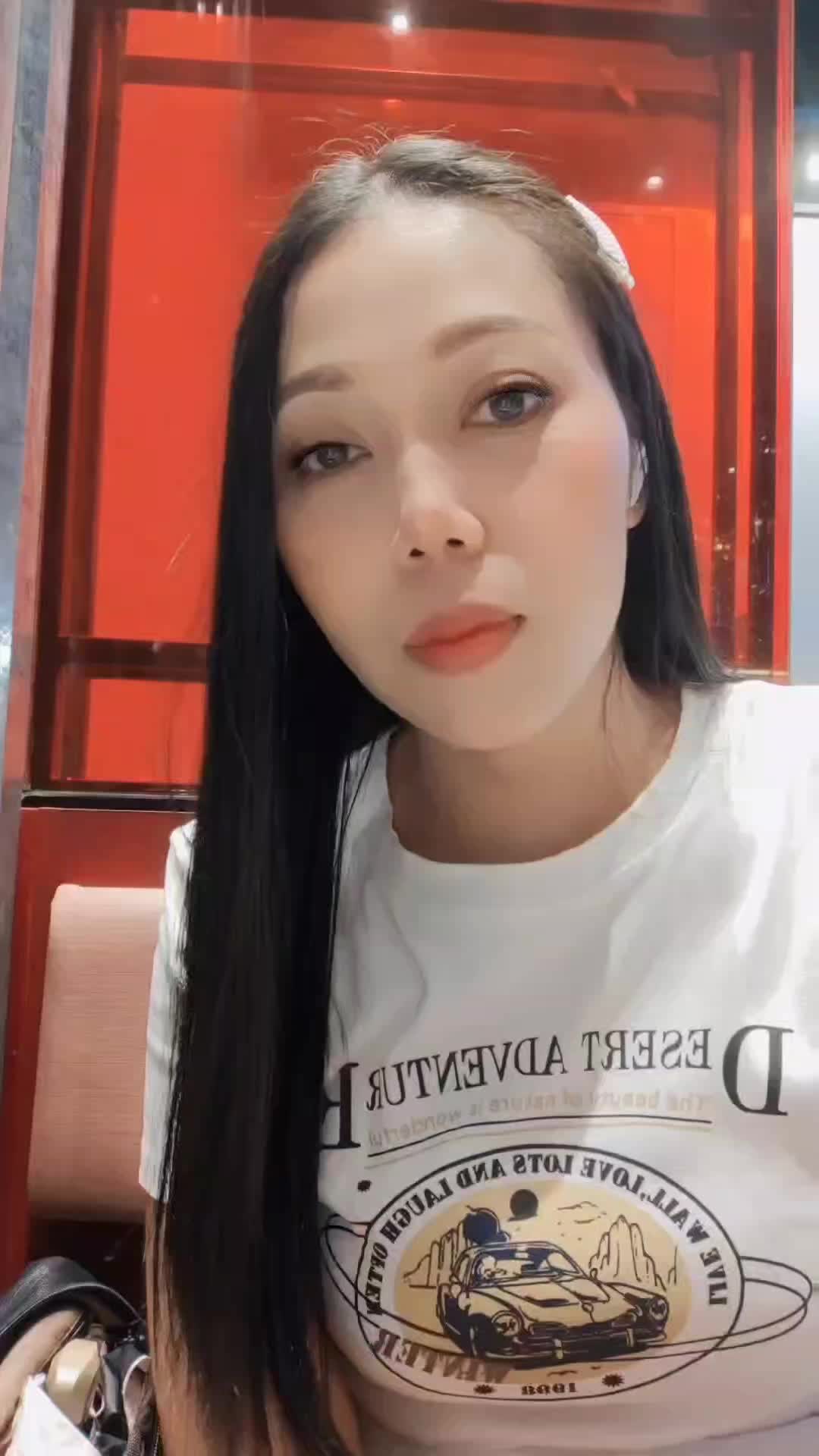 @rererenita85