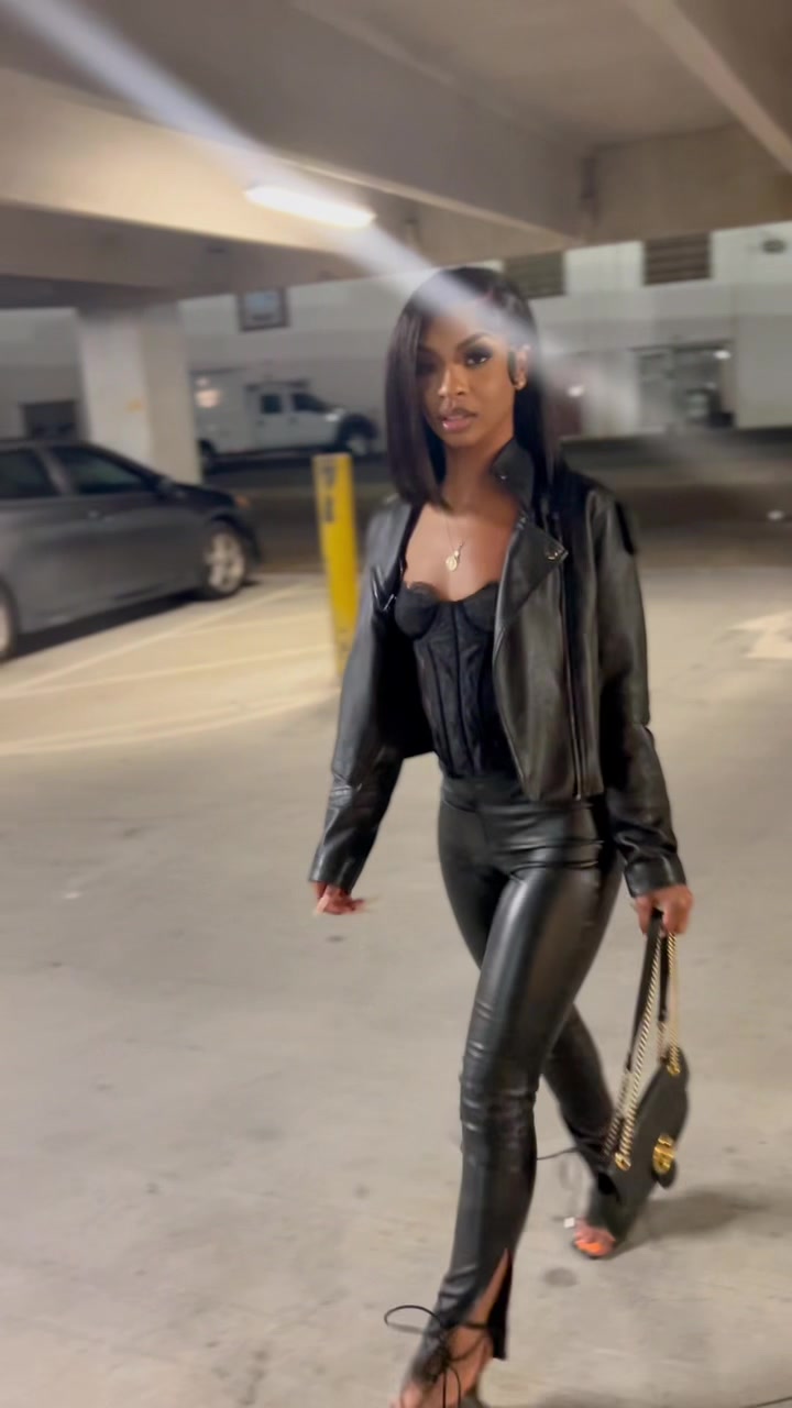 @Blacklatinaa