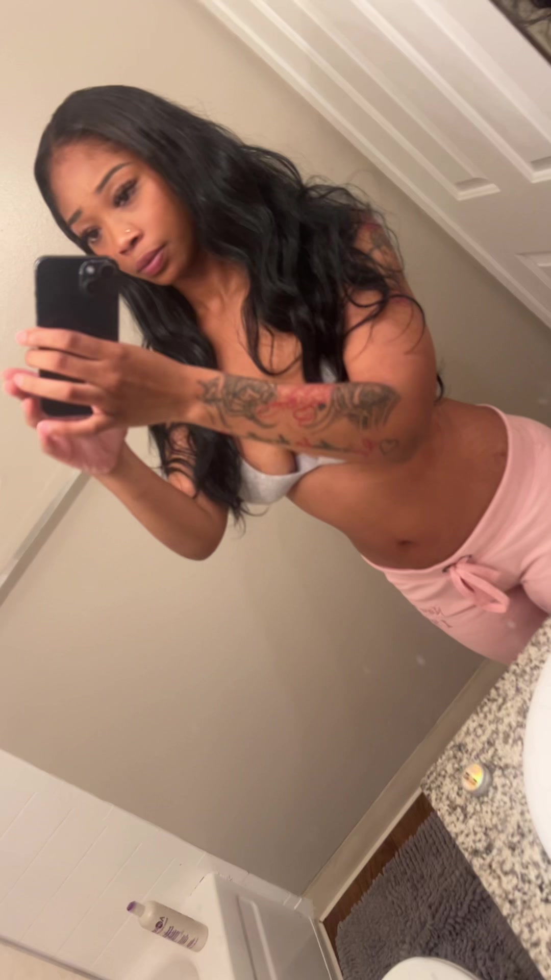@NoimnotthatDeVine