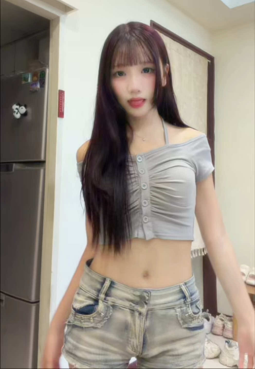 @小妮