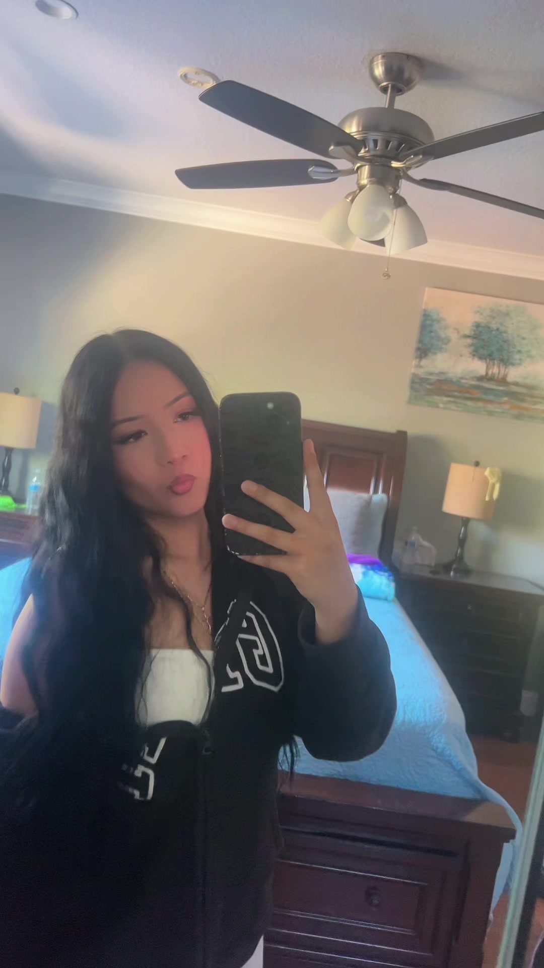 @𝓥