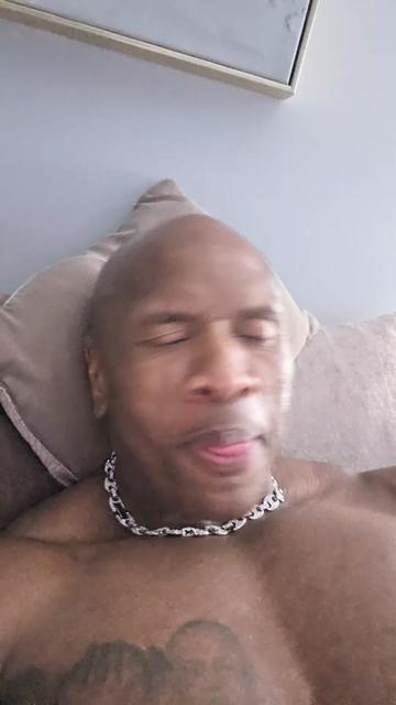 @Bigback
