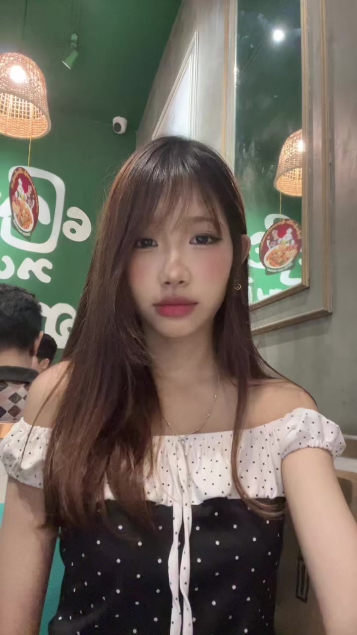 @naomie
