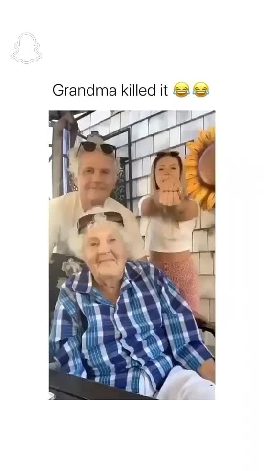 @kikixsoda