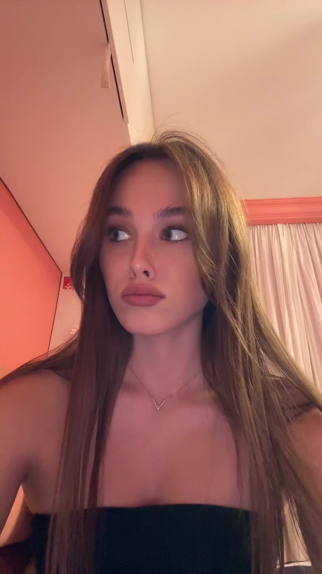 @Alina🧸