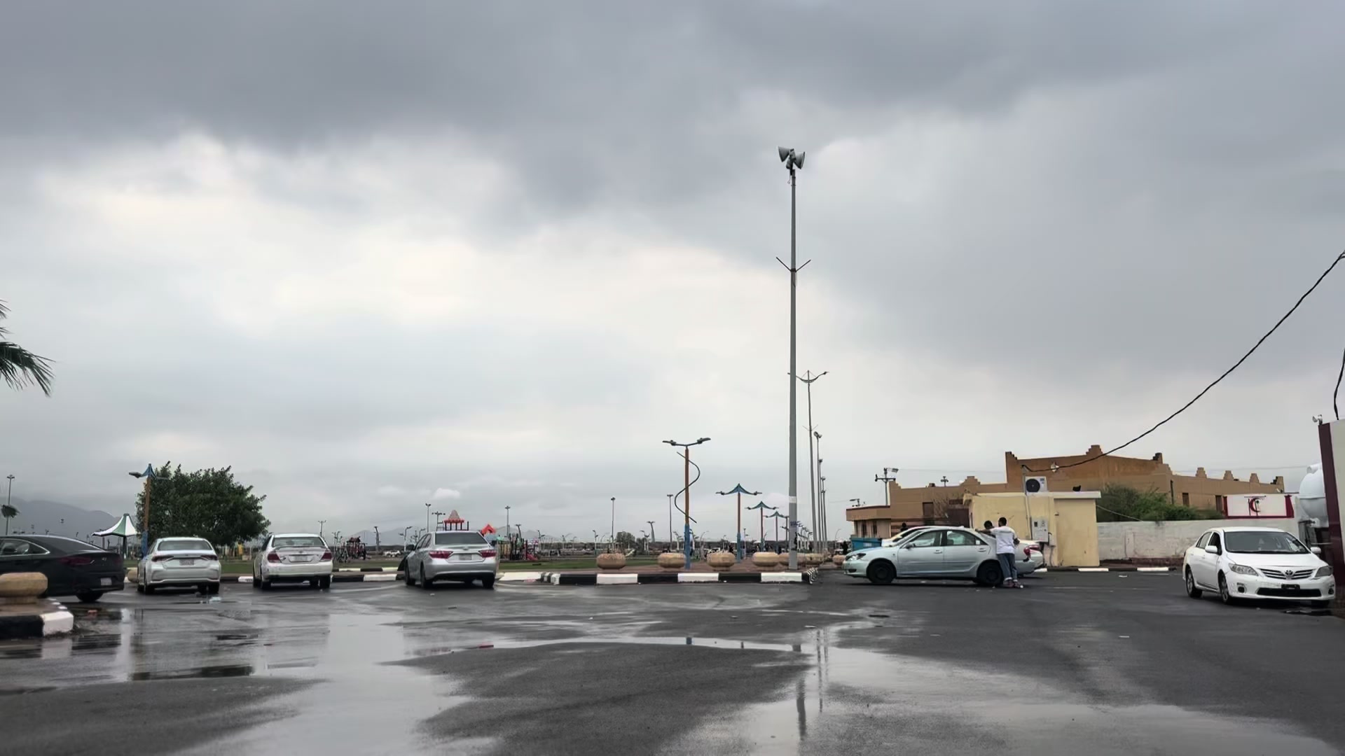@إيمان ابوعزام ميكب ارتست