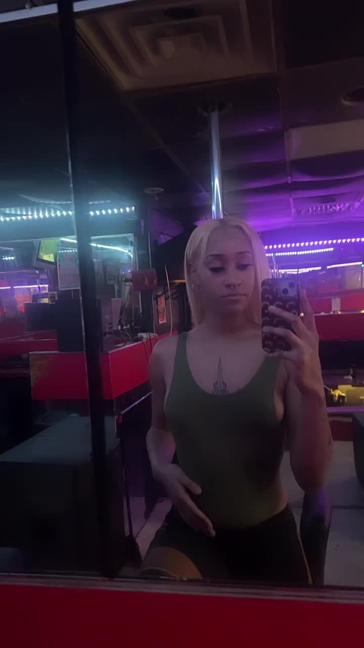@Chyna💙