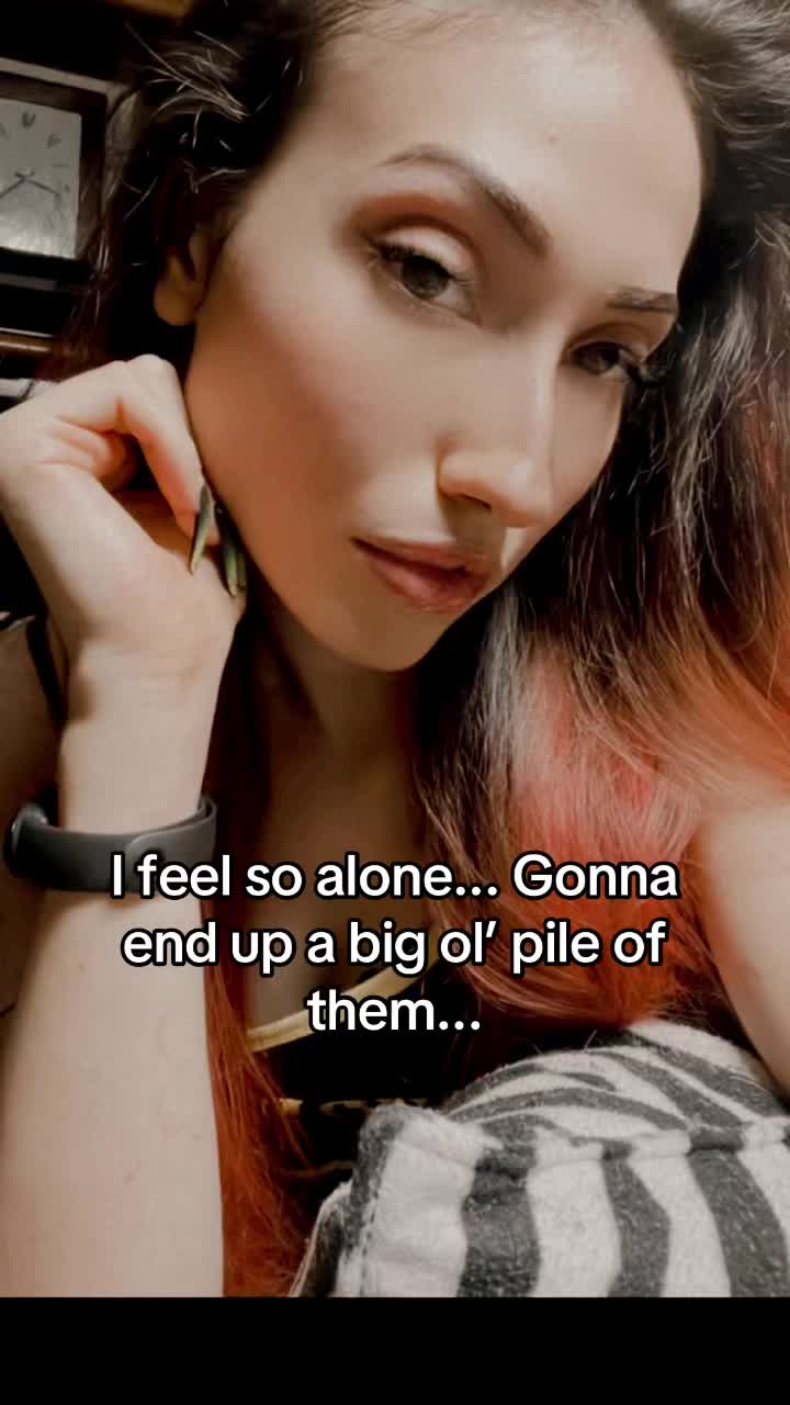 @Ophelia_Spiderlilly