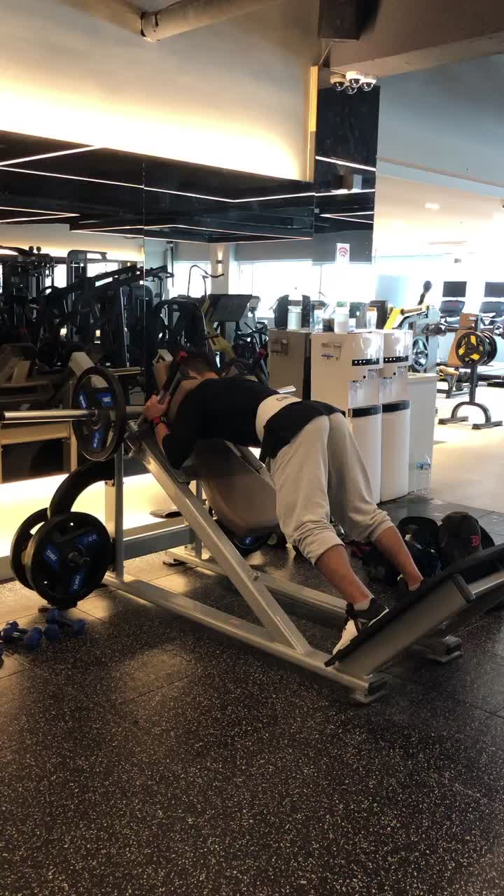 @강창현