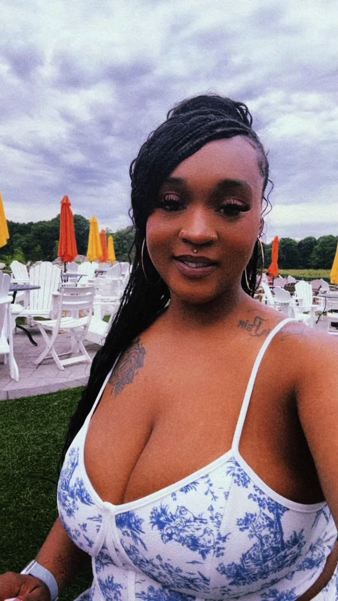 @shaunaxher