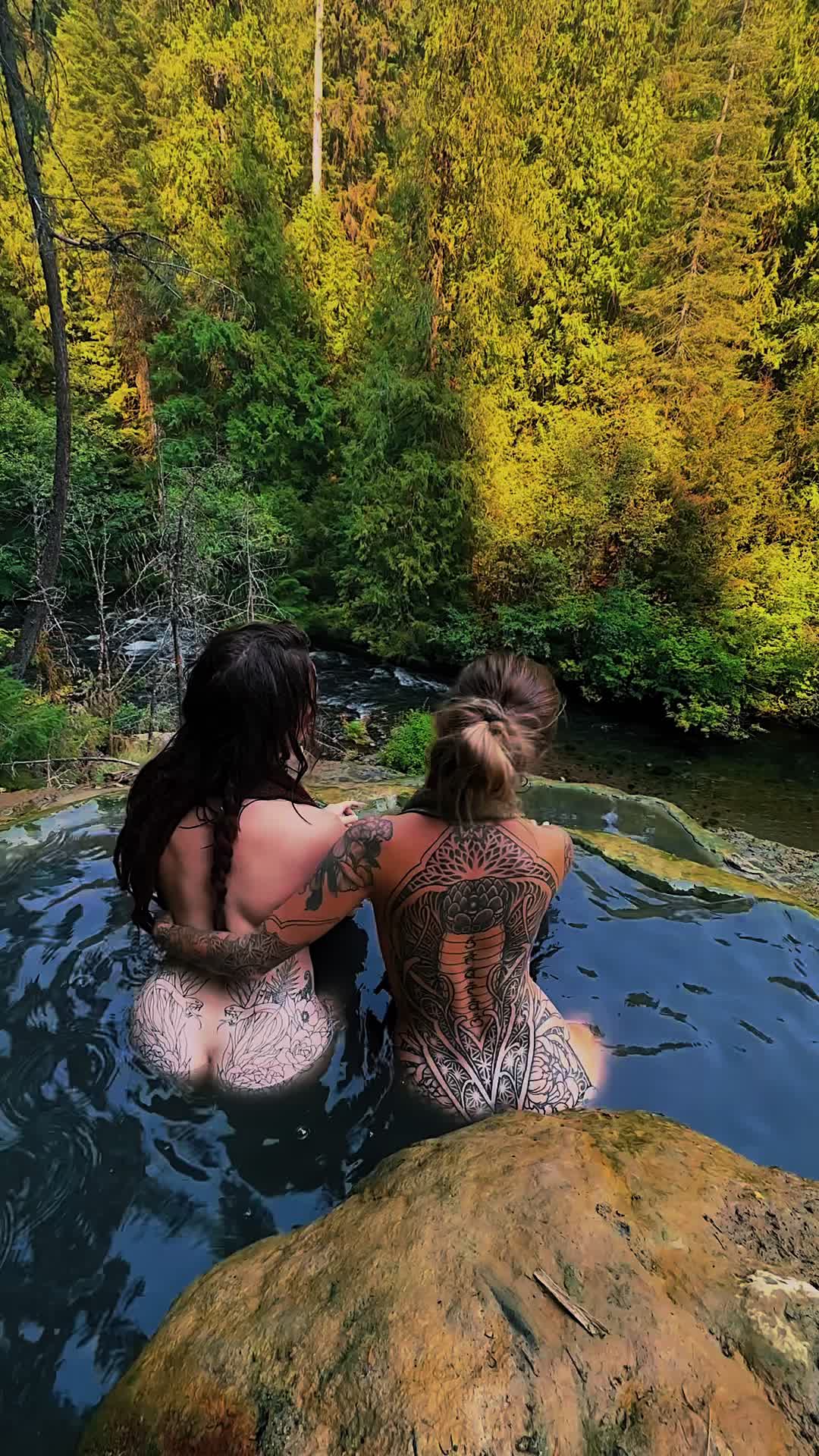 @ahlya