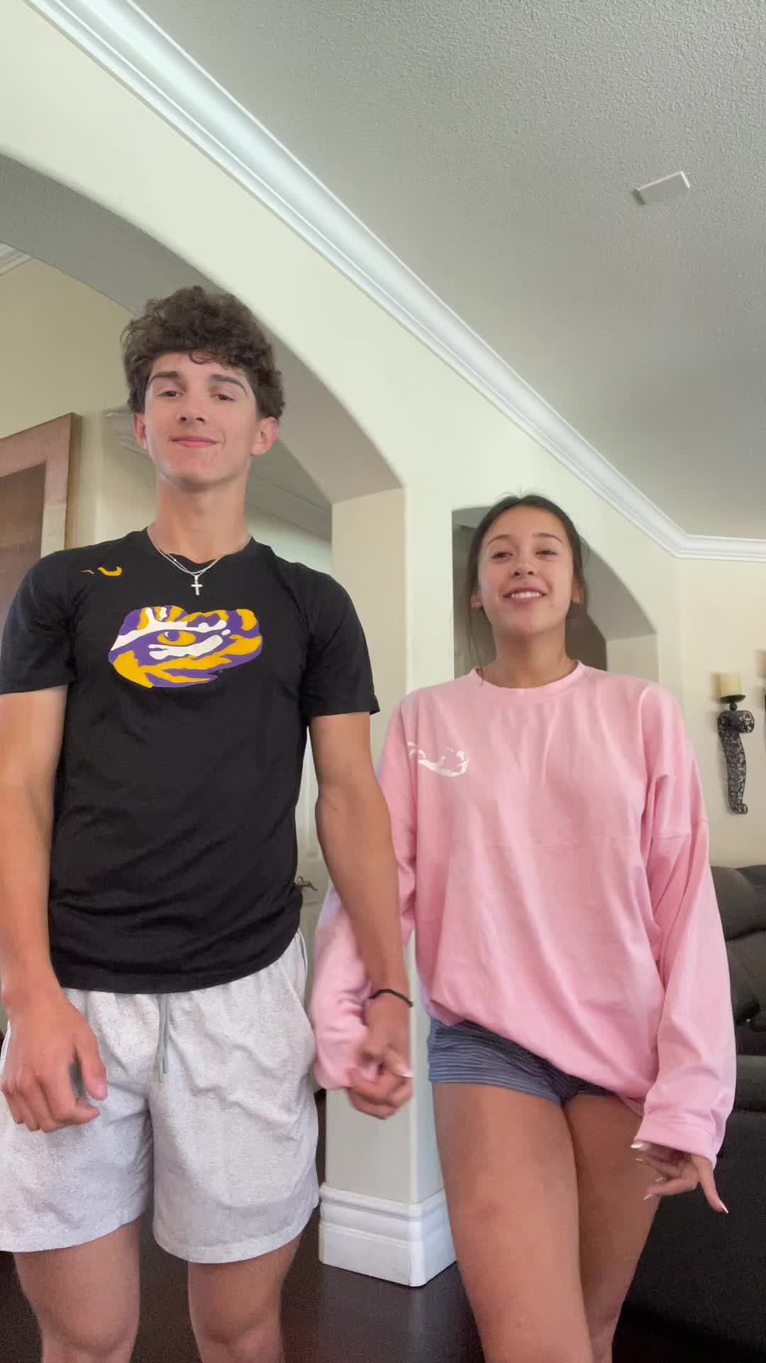 @delrealvianka