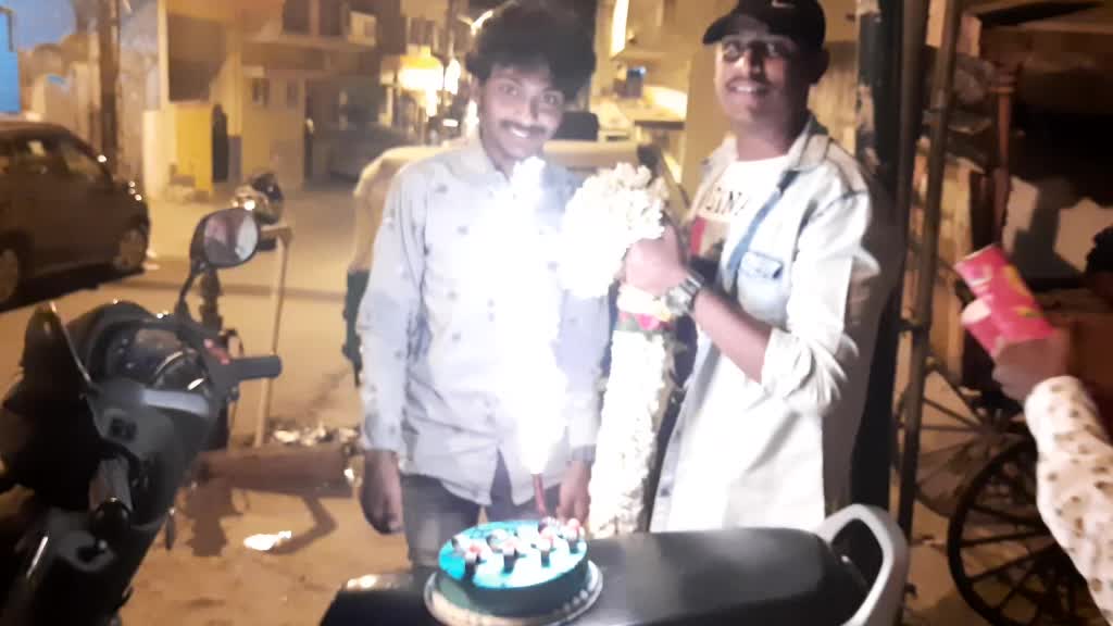 @vinod kiccha