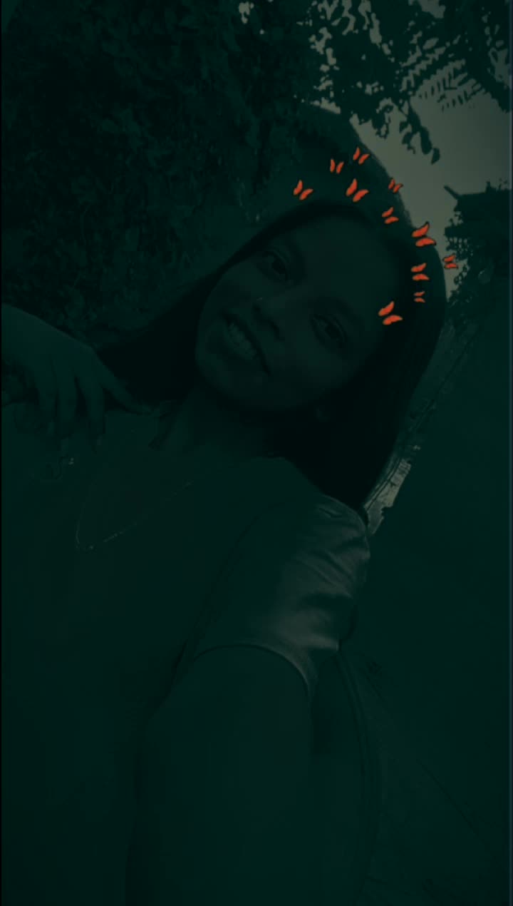 @🦋~INTROVERT~🦋