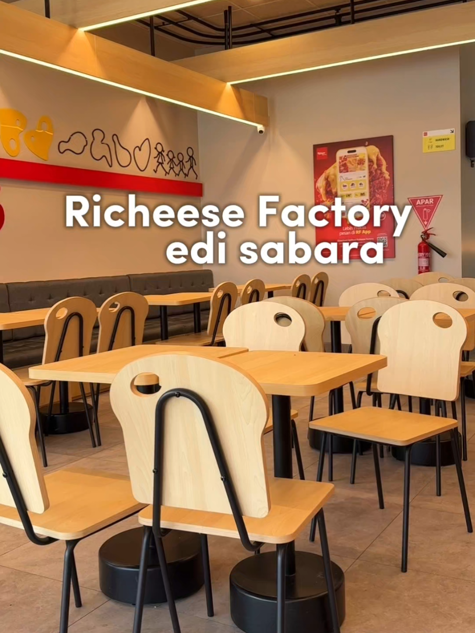 @suka review tempat hits