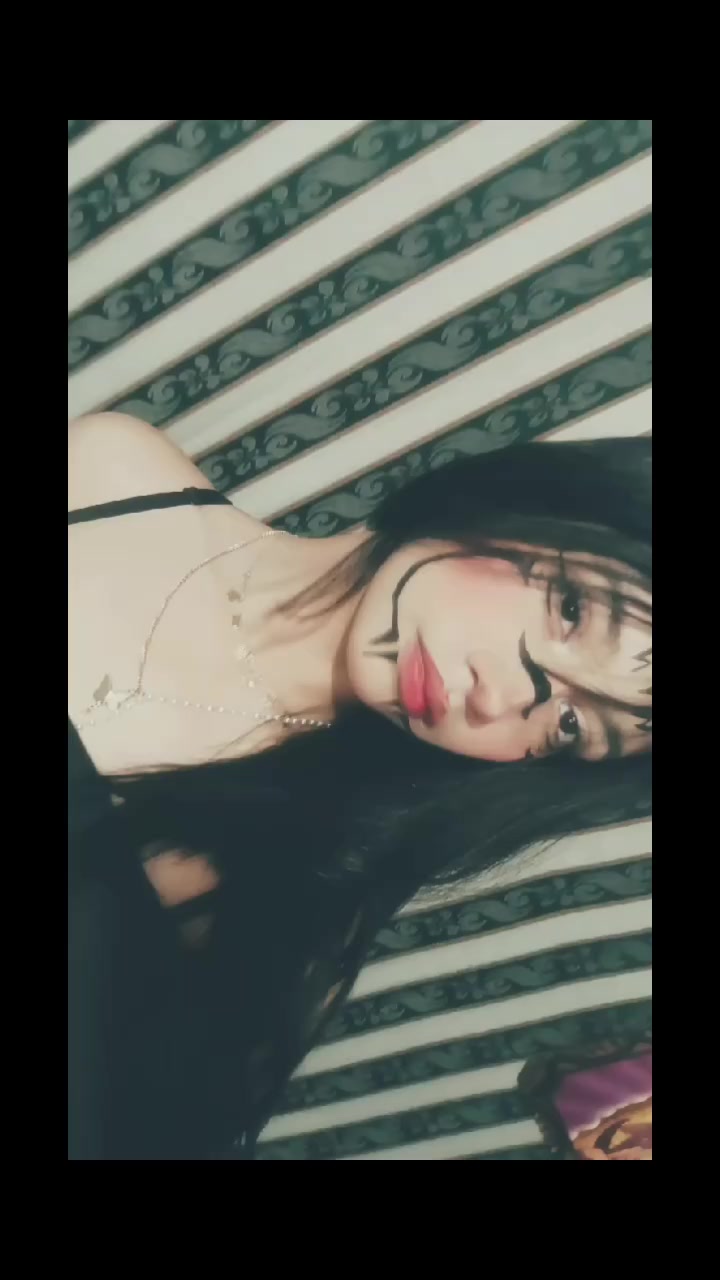 @�