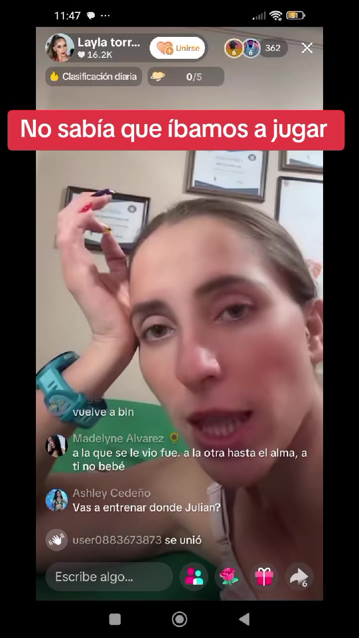 @AniEli