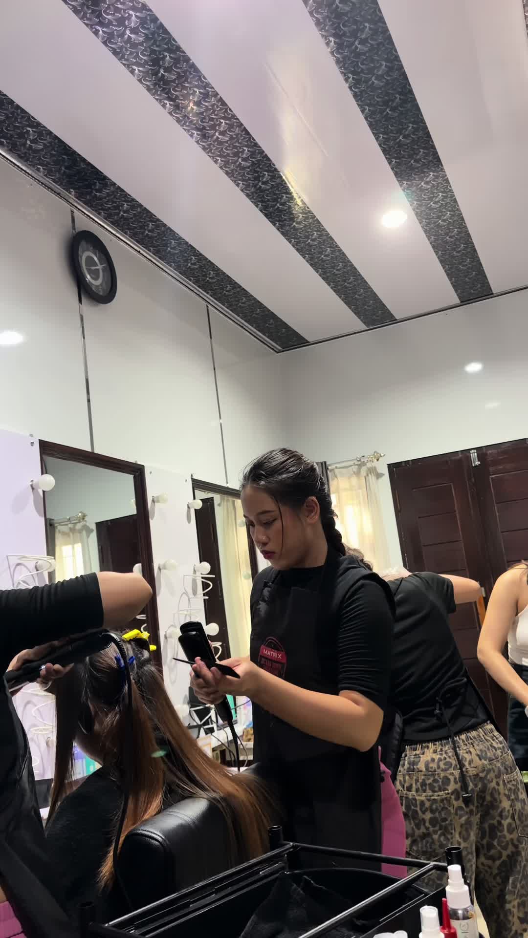 @Regina Wayan Salon