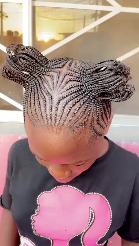 @Nesha's blessed hands🙌💇♀️