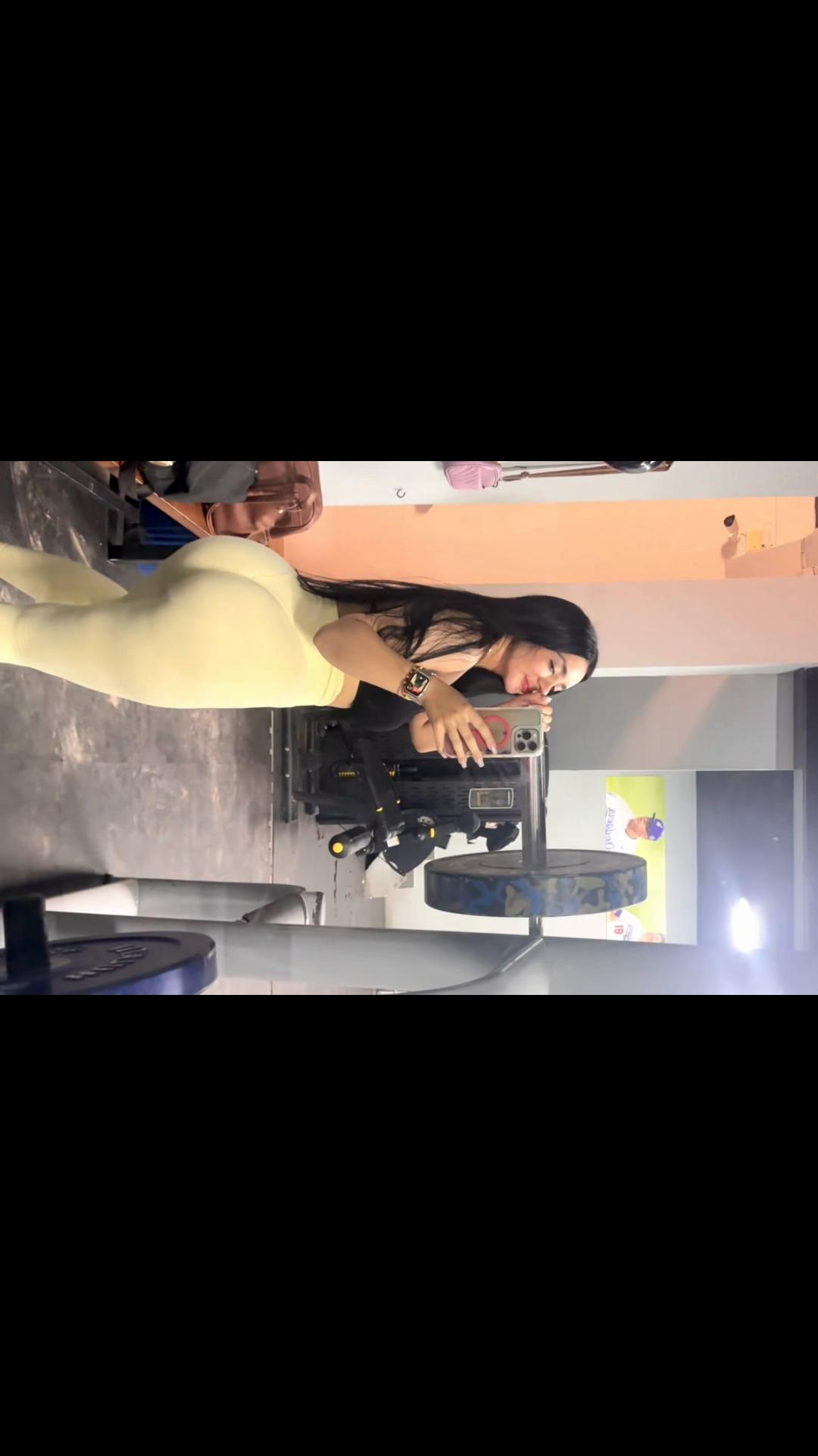 @Celita🍒👑