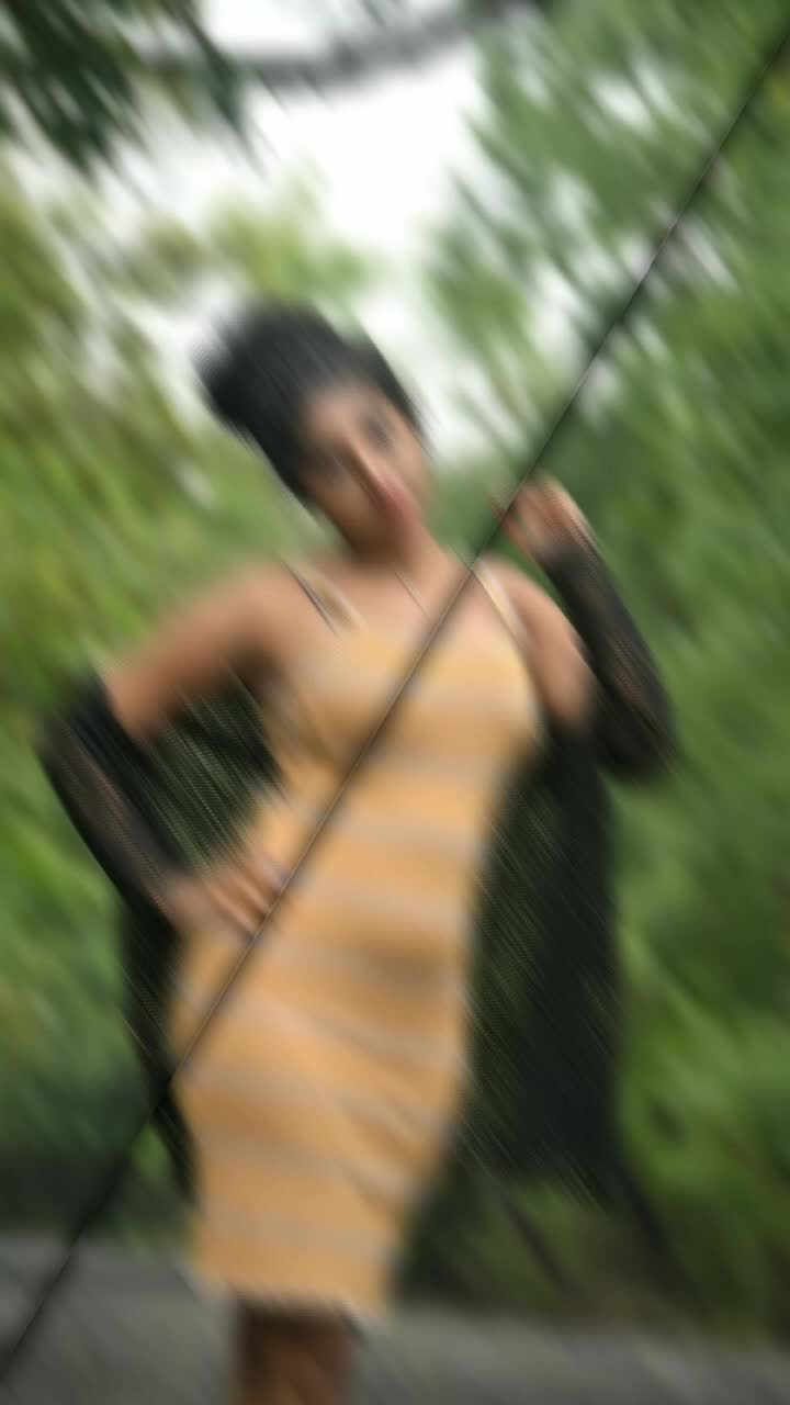 @Neeruttyy_🤍