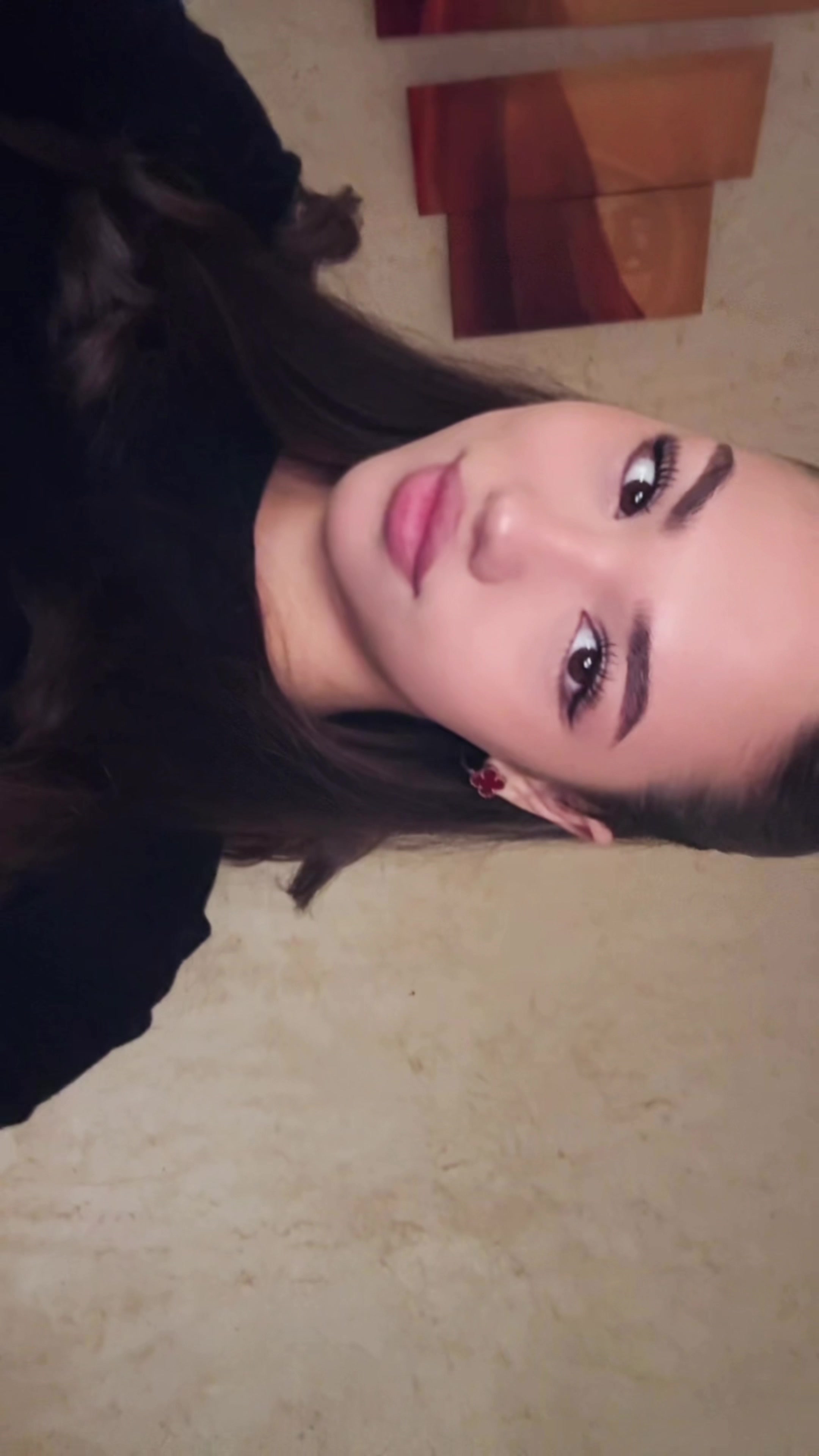 @𝐄