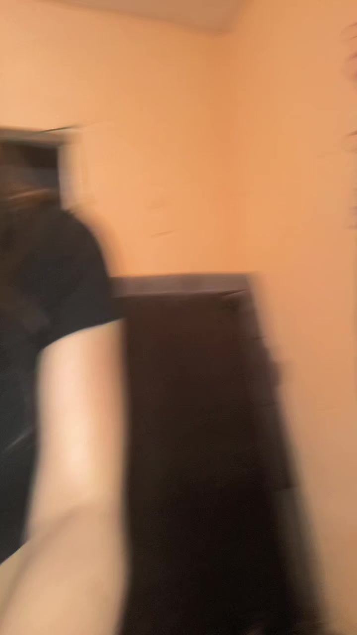 @zuriJane22