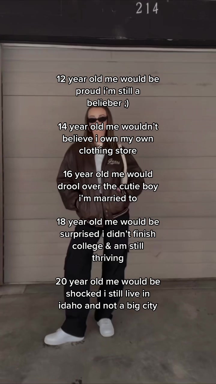 @lizzynewhouse