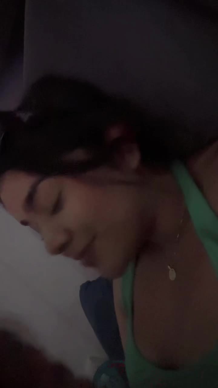 @Emily Monta&ntilde;o