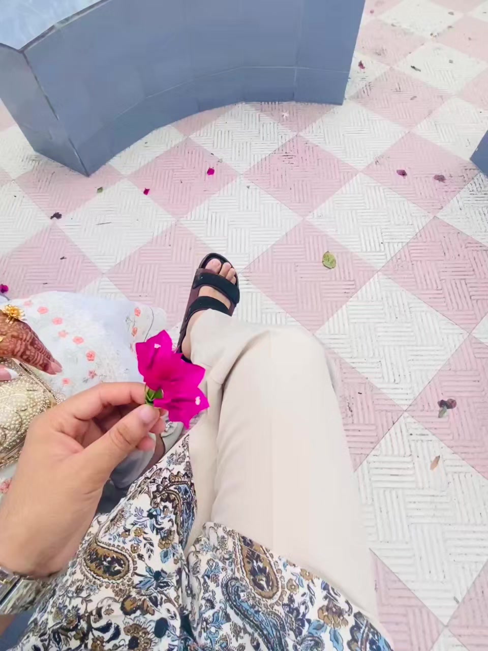 @โกuX-xRiYaN-09โก