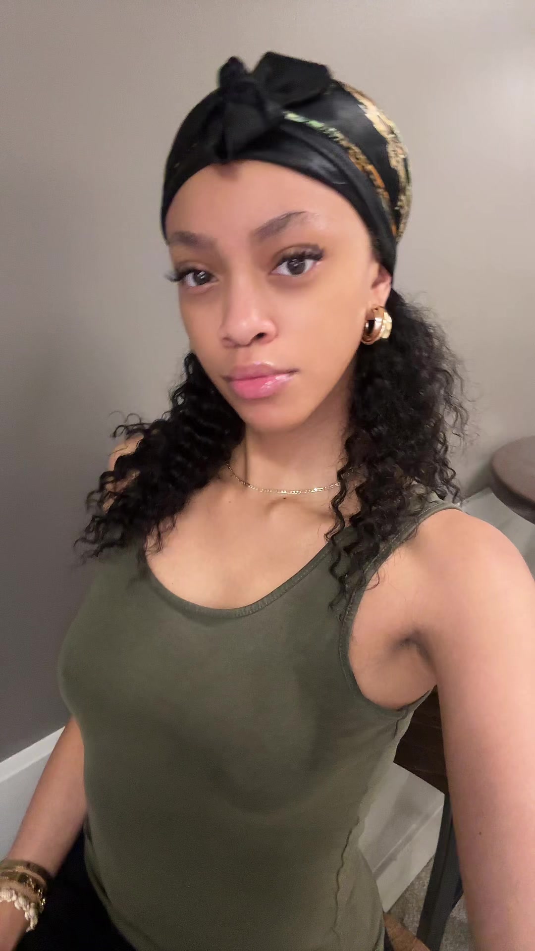 @😚