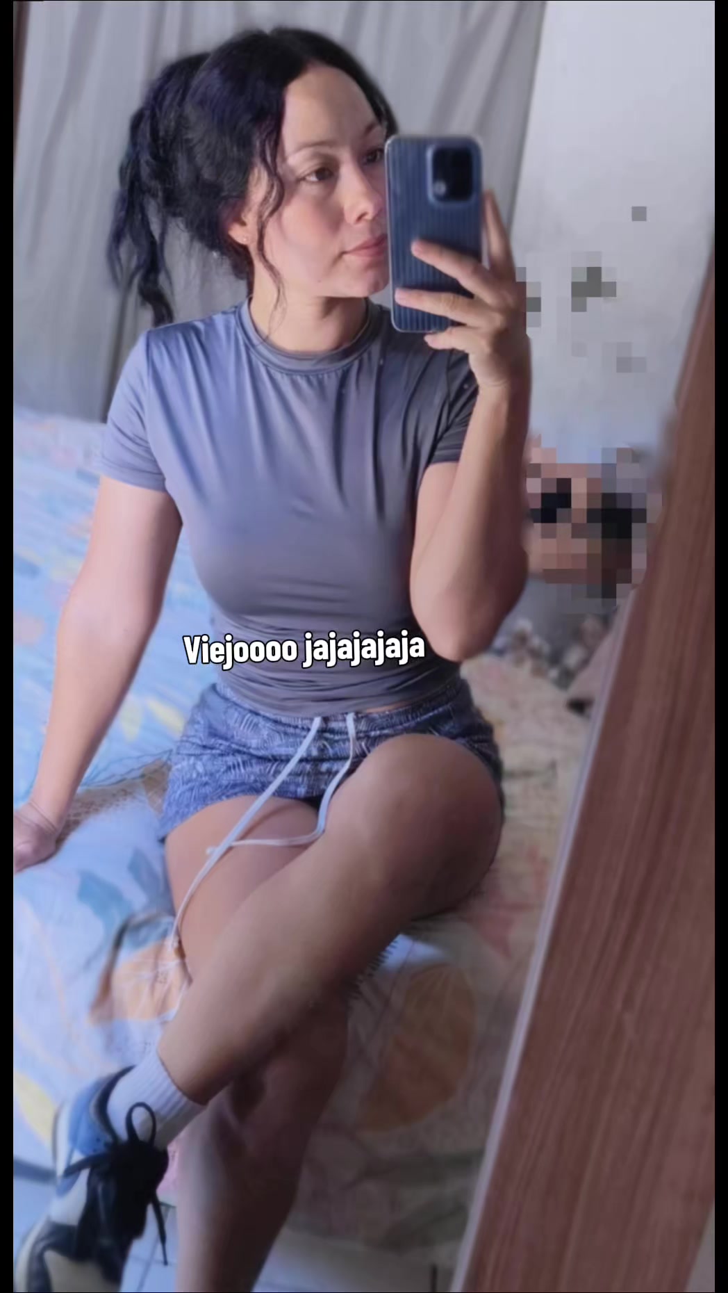 @Alondra González