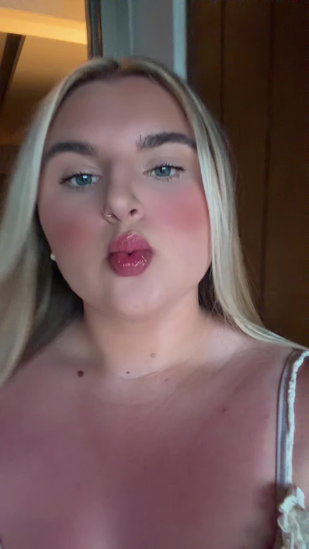 @𝓔𝓵𝓵𝓲𝓮 𝔀𝓪𝓵𝓵𝓲𝓼