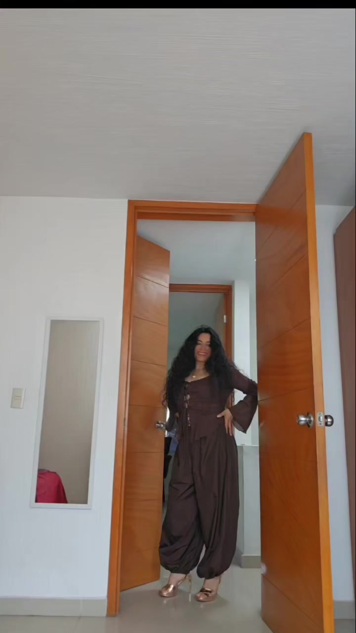 @Jimena Amp.