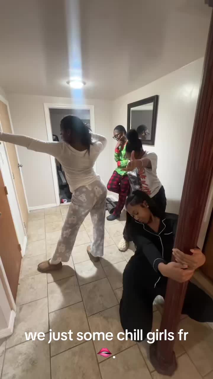 @desdabaddie
