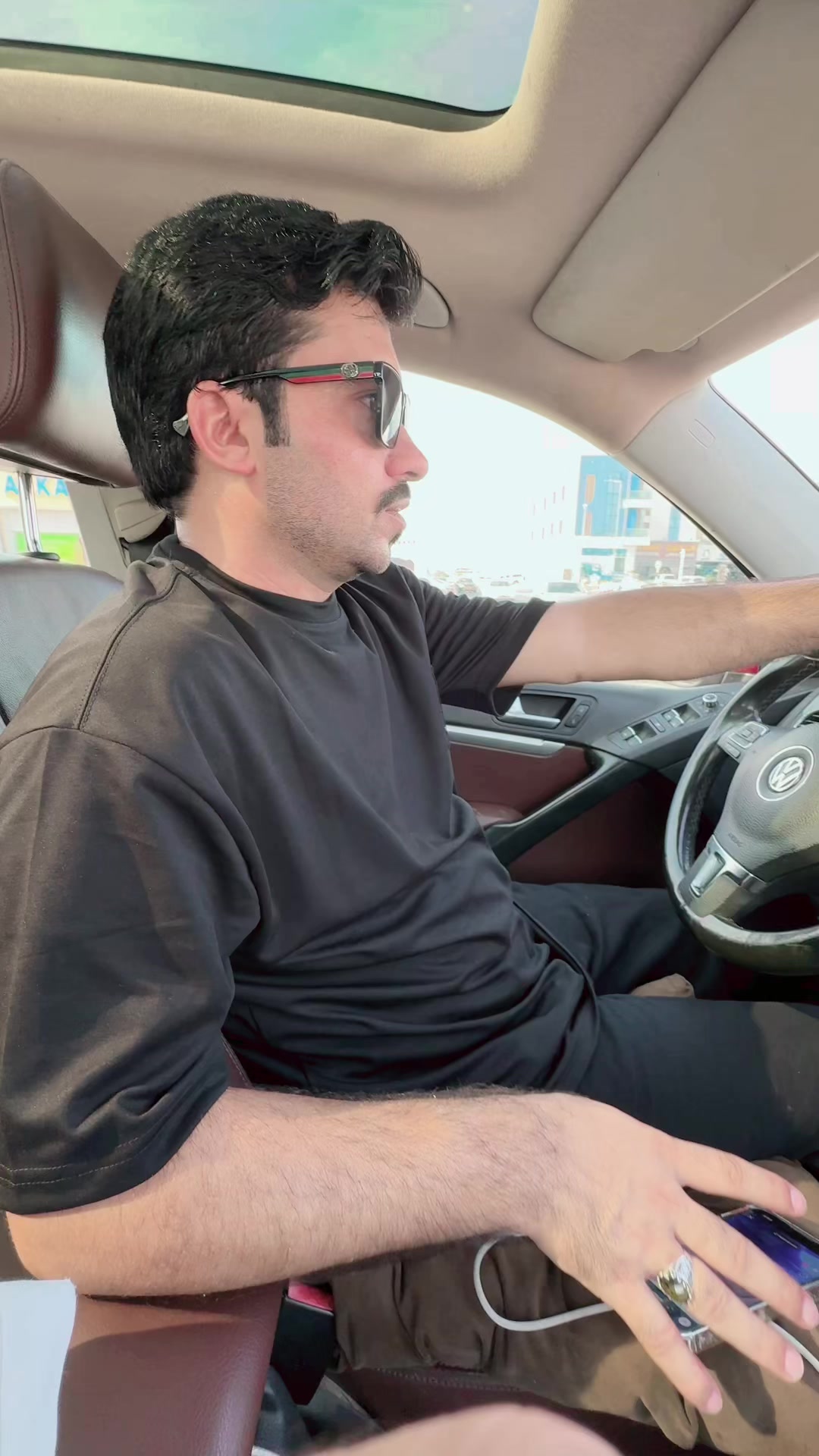 @SHAHIDHUMDERD2🇴🇲