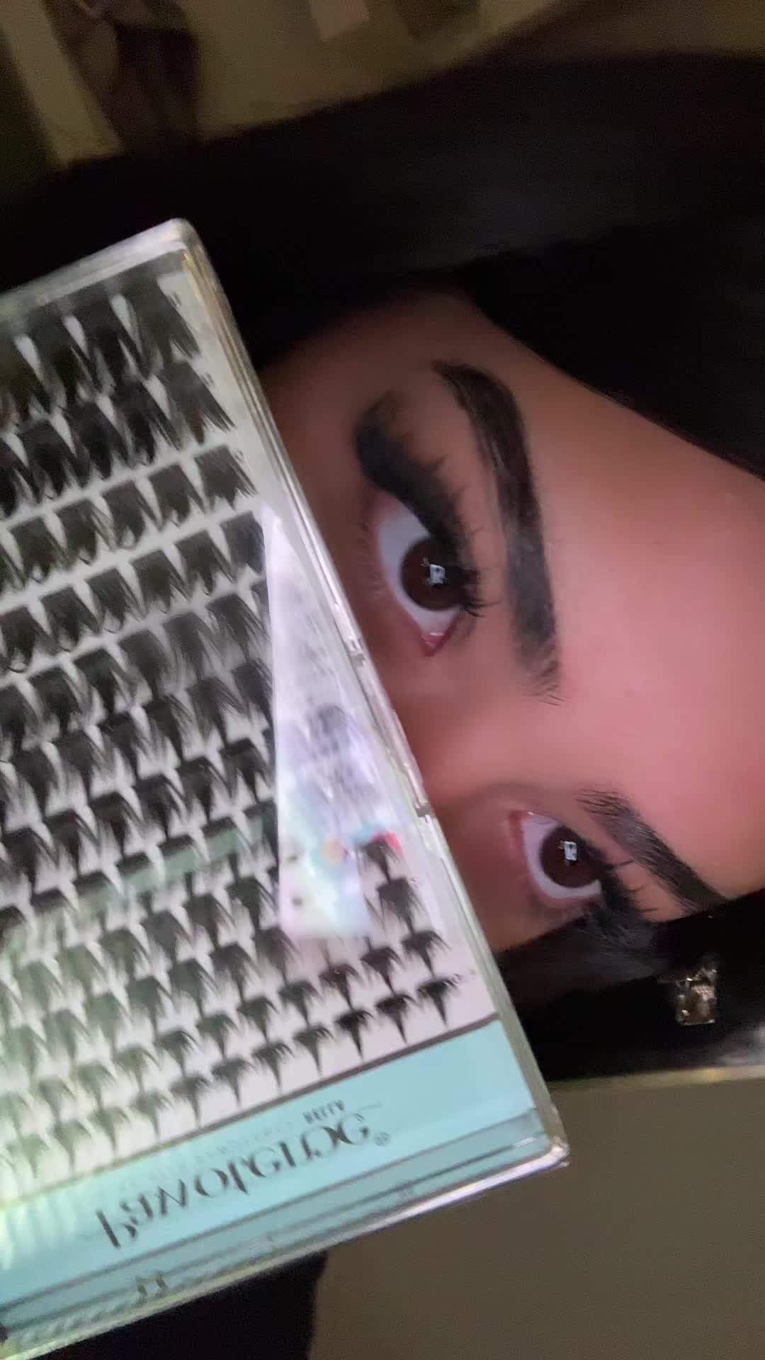 @⃟