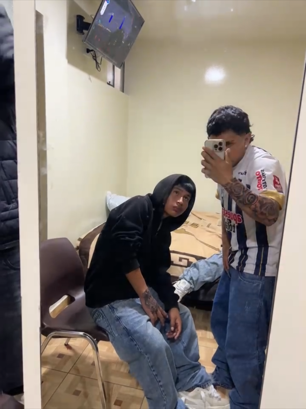 @EMI🦇