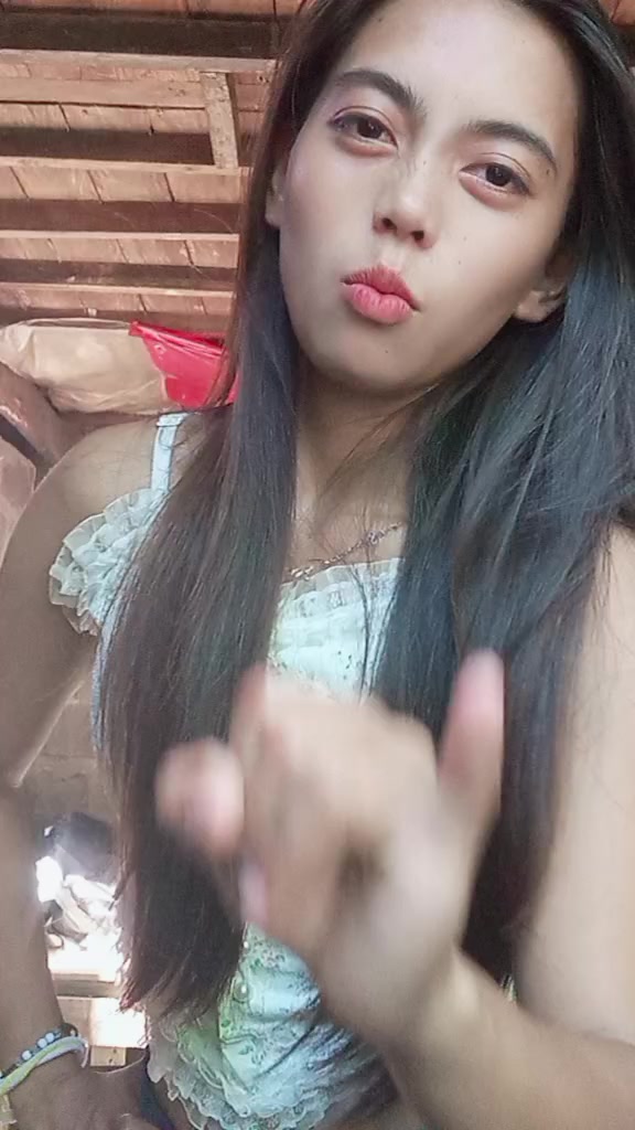 @Ave Q