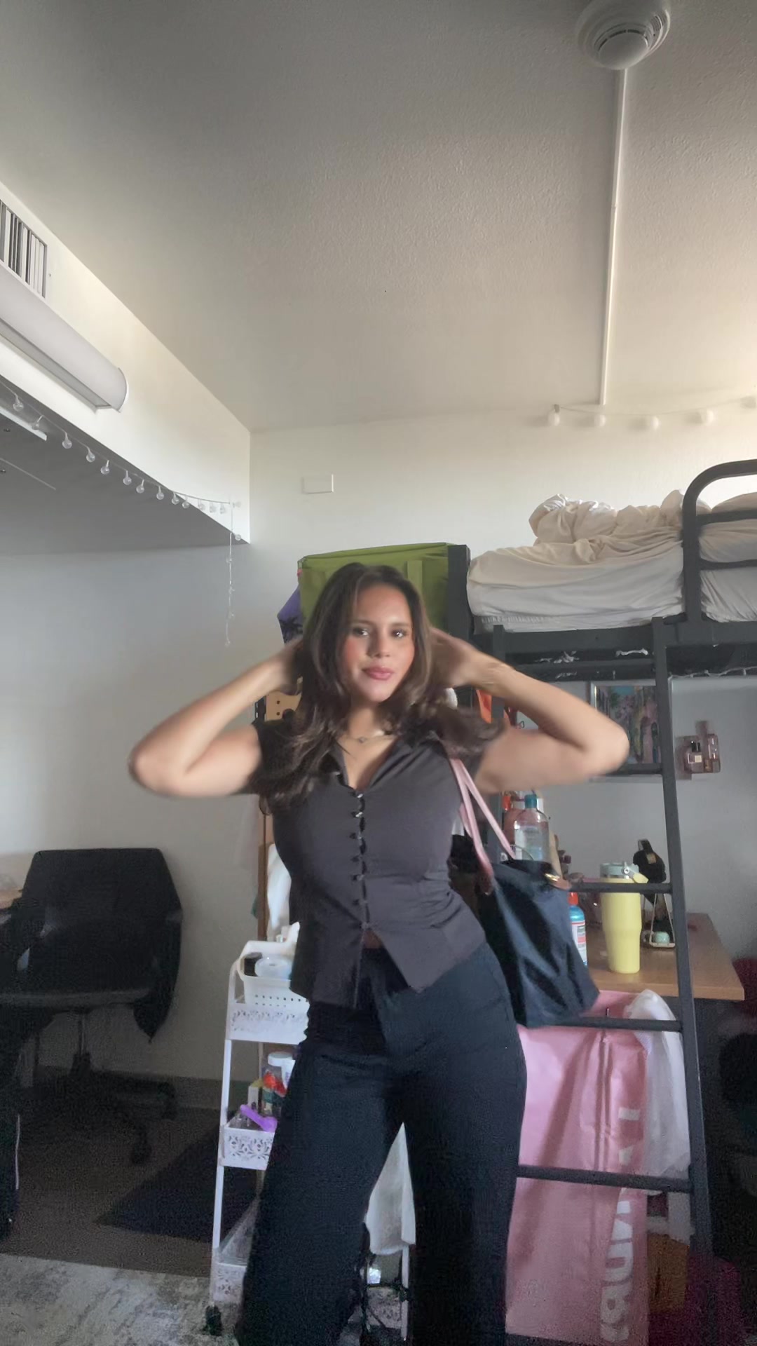 @Isabella