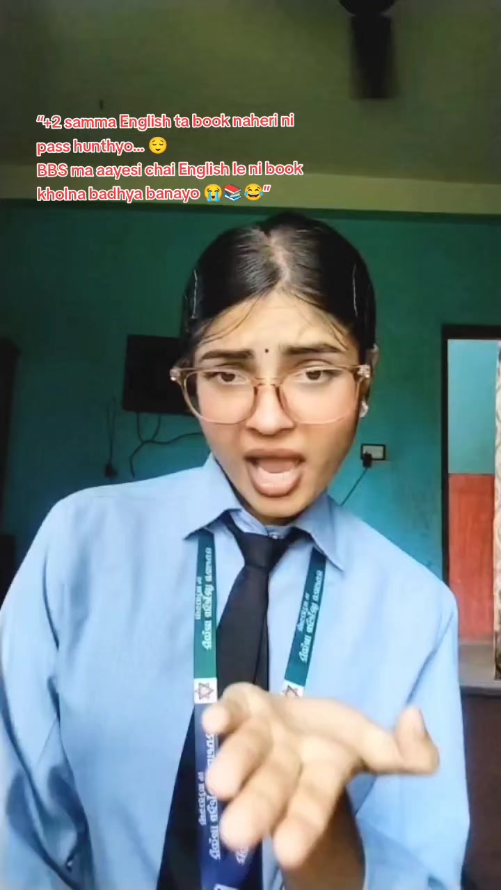@SitArya👑✨