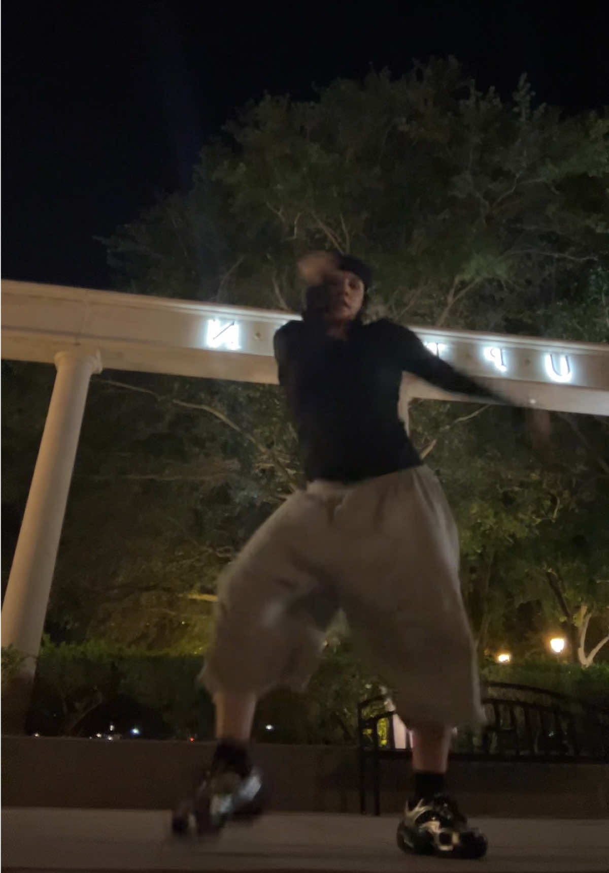 @ayyvahh_