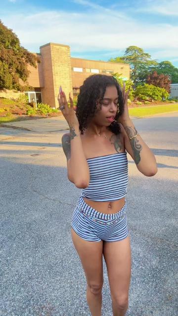 @glowwithkhalia 💫