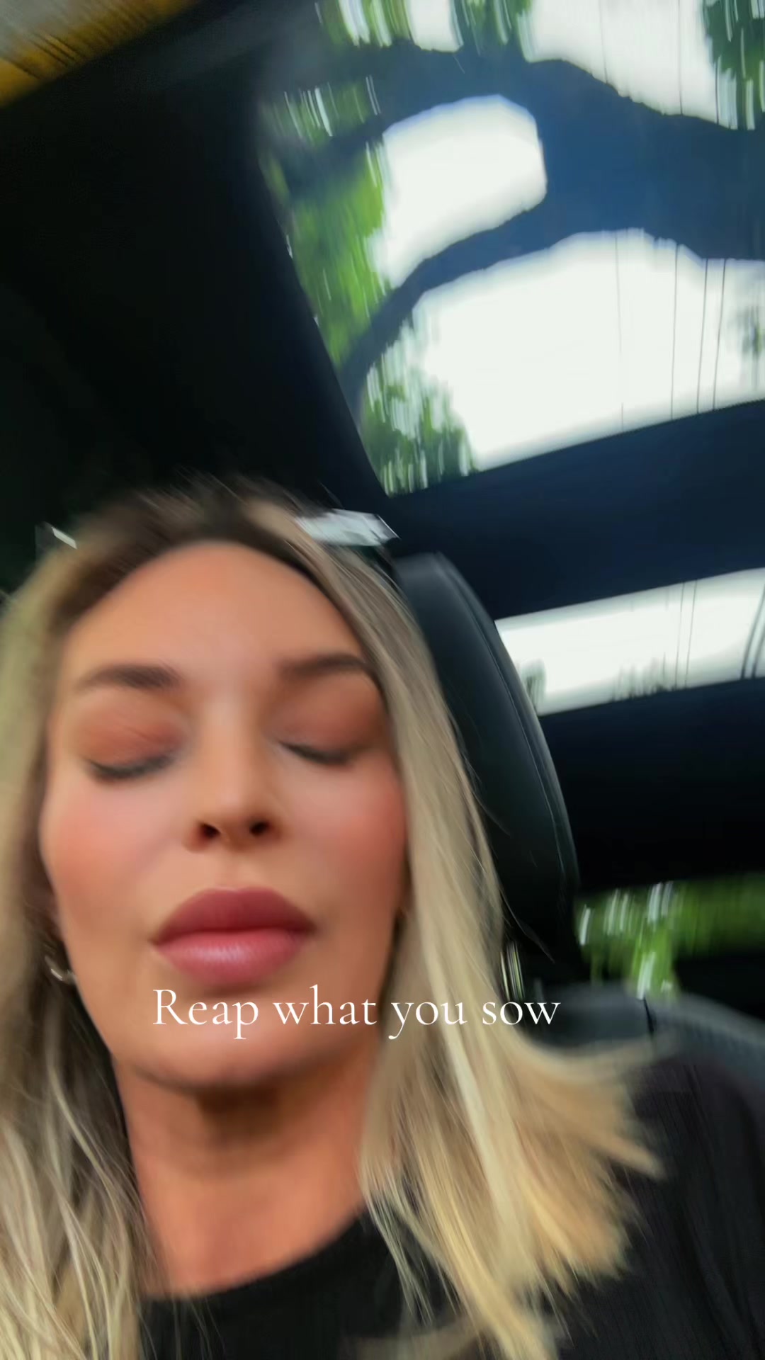 @hollyjj17