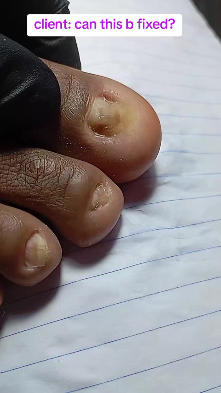 @Naf4nails